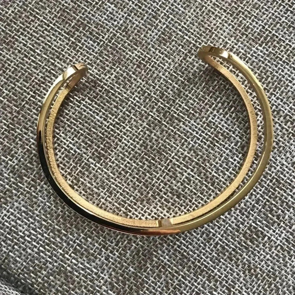 Stainless steel cubic zirconia bangle - Picture 4 of 4